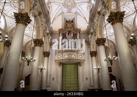 Organo della cattedrale di san Giovanni (Ragusa) Foto Stock