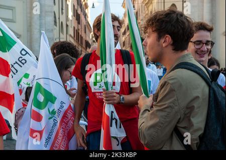 Roma, Italia 23/09/2022: Il Partito democratico chiude la campagna elettorale per le elezioni politiche italiane. Piazza del Popolo. © Andrea Sabbadini Foto Stock