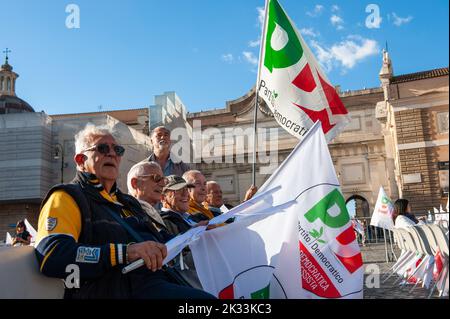 Roma, Italia 23/09/2022: Il Partito democratico chiude la campagna elettorale per le elezioni politiche italiane. Piazza del Popolo. © Andrea Sabbadini Foto Stock