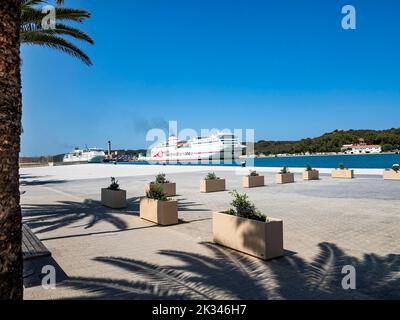 Port de Mao, Super Sailing Yacht, Mahon, Minorca, Isole Baleari, Spagna Foto Stock