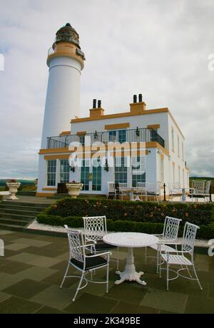 Vista sul faro di Turnberry Point nel South Ayrshire, Scozia, Europa Foto Stock