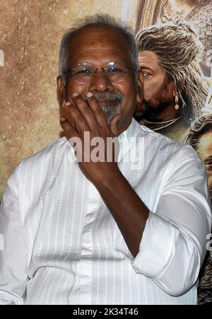 Mumbai, India. 24th Set, 2022. Il regista indiano mani Ratnam viene visto durante una conferenza stampa del suo prossimo film PS-1 (Ponniyin Selvan) a Mumbai. Il film è un epico film d'azione in lingua indiana-tamil, pubblicato il 30th settembre 2022. Credit: SOPA Images Limited/Alamy Live News Foto Stock