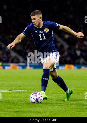 24th settembre 2022; Hampden Park, Glasgow, Scozia: UEFA Nations League Football, Scozia contro Repubblica d'Irlanda; Ryan Christie di Scozia Foto Stock