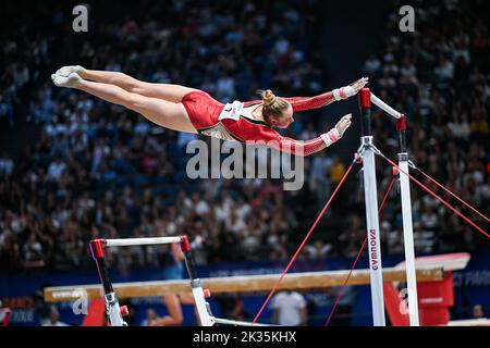 VAELEN Lisa del Belgio (sbarre asimmetriche o parallele delle donne) durante la FIG World Cup Challenge 'Internationaux de France', manifestazione di ginnastica artistica alla AccorHotels Arena il 24 settembre 2022 a Parigi, Francia. Foto Stock