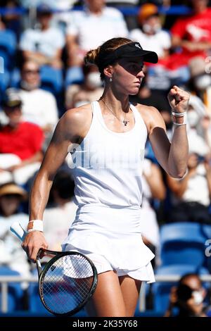 Tokyo, Giappone. 25th Set, 2022. Liudmila SAMSONOVA in azione contro Qinwen ZHENG (CHN) durante la loro finale di Singles al TORNEO DI TENNIS APERTO TORAY PAN PACIFIC 2022 all'Ariake Coliseum. Il torneo si tiene dal 17 al 25 settembre. (Credit Image: © Rodrigo Reyes Marin/ZUMA Press Wire) Credit: ZUMA Press, Inc./Alamy Live News Foto Stock