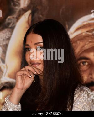 Mumbai, Maharashtra, India. 24th Set, 2022. L'attrice Bollywood Aishwarya Rai Bachchan partecipa a una conferenza stampa del suo prossimo film 'PS-1' (Ponniyin Selvan) a Mumbai, India, 24 settembre 2022. (Credit Image: © Indranil Aditya/ZUMA Press Wire) Foto Stock