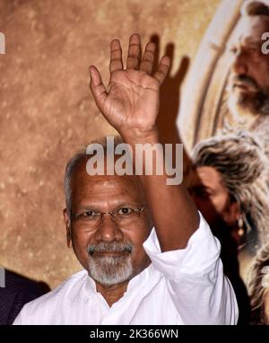 Mumbai, Maharashtra, India. 24th Set, 2022. Il regista indiano mani Ratnam partecipa a una conferenza stampa del suo prossimo film 'PS-1' (Ponniyin Selvan) a Mumbai, India, 24 settembre 2022. (Credit Image: © Indranil Aditya/ZUMA Press Wire) Foto Stock