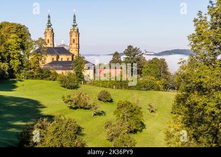 Basilica Vierzehnheiligen visto dal 'Giardino di Dio'. Bad Staffelstein, Germania Foto Stock