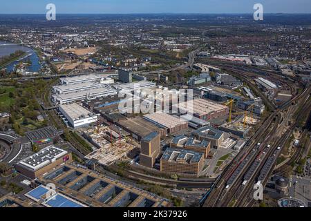 Vista aerea, zona fieristica di Colonia con cantiere e nuovo edificio sala Confex, stazione Messe Deutz, Deutz, Colonia, Renania, Renania settentrionale-Vestfalia Foto Stock