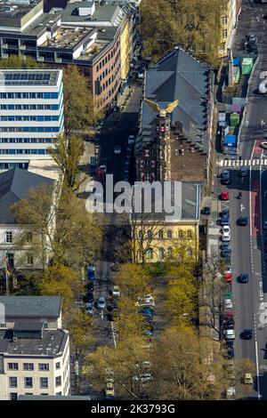 Vista aerea, Old Guard Guard Building e Armory, Golden Bird, Golden Bird, Winged Car, Cologne City Museum Building Complex, Zeughausstraße, Old Foto Stock