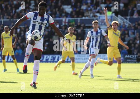 Hartlepool, Regno Unito. 24th settembre 2022. Mouhamed Niang di Hartlepool si è Unito in azione durante la partita della Sky Bet League 2 tra Hartlepool United e Gillingham a Victoria Park, Hartlepool il sabato 24th settembre 2022. (Credit: Marco Fletcher | NOTIZIE MI) Credit: NOTIZIE MI & Sport /Alamy Live News Foto Stock