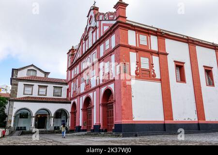 Il Convento di San Francisco, il Convento de São Francisco e il Museo di Angra do Heroismo ad Angra do Heroismo, Isola di Terceira, Azzorre, Portogallo. Foto Stock