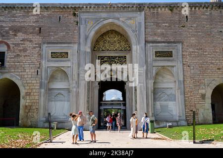 Porta di Felicita', l'entrata nel cortile interno del Palazzo Topkapi Foto Stock