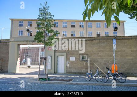 Haupteingang, Stasi-Gedenkstätte, Genslerstraße, Hohenschönhausen, Lichtenberg, Berlino, Germania Foto Stock