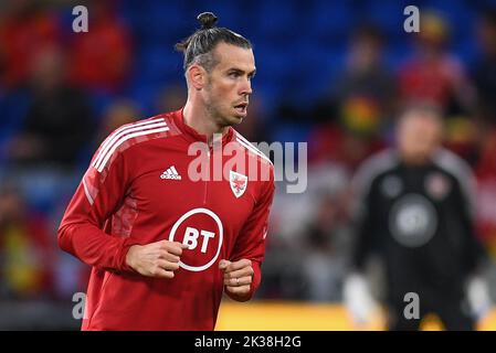 Cardiff, Regno Unito. 25th Set, 2022. Gareth Bale of Wales durante il warm up pre-partita durante la partita UEFA Nations League Group A4 tra Galles e Polonia al Cardiff City Stadium, Cardiff, Regno Unito, 25th settembre 2022 (Foto di Mike Jones/News Images) a Cardiff, Regno Unito, il 9/25/2022. (Foto di Mike Jones/News Images/Sipa USA) Credit: Sipa USA/Alamy Live News Foto Stock