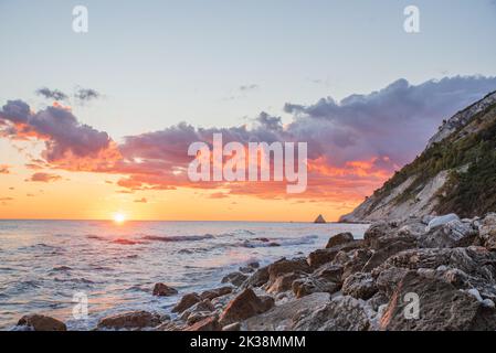 Veduta aerea di Portonovo nelle Marche in Italia Foto Stock