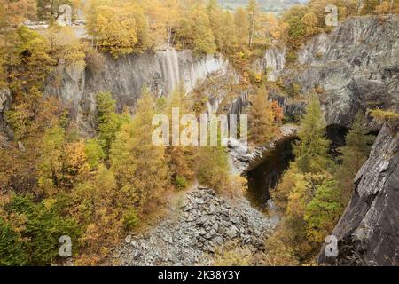 In disuso miniera di ardesia a Hodge ha vicino, Cumbria, Regno Unito Foto Stock