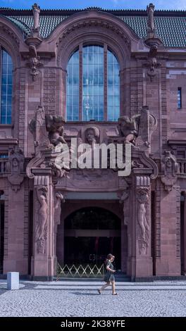 Particolare della facciata, sala concerti e centro congressi Mannheimer Rosengarten a Mannheim, Germania Foto Stock