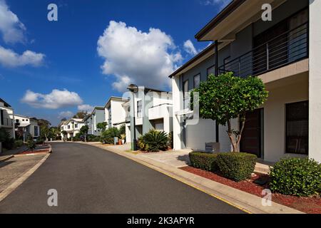 Brisbane Australia / Appartamento moderno che vive nel sobborgo di Carindale. Foto Stock