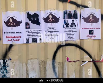 Manifesti a sostegno di Masha Amini, ucciso dalla polizia iraniana, Lione, Francia Foto Stock