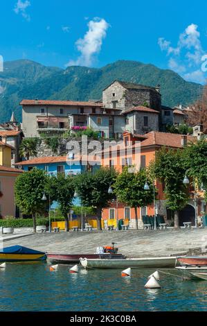 Borgo storico di Mergozzo sul Lago di Mergozzo, Piemonte, Italia, Europa Foto Stock