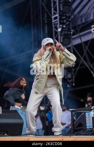 Il rapper svizzero Loredana si esibisce al festival di Lollapalooza a Berlino Foto Stock