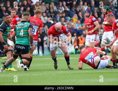 24.09.2022 Northampton, Inghilterra. Rugby Union. Man of the Match Dan Cole fa una pausa. Per Tigers durante il giro gallagher 3 mat Foto Stock