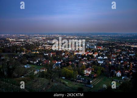 Vista della valle dell'Elba verso la capitale dello stato di Dresda Foto Stock