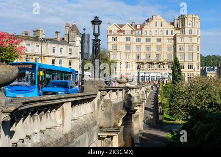 L'Empire Hotel and Architect Restaurant si trova nel centro storico di Bath, in Inghilterra. Foto Stock