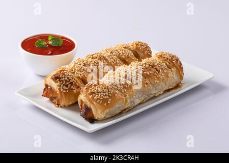 sfondo, cuocere, al forno, basilico, pane, paniere, colazione, marrone, hamburger, caffetteria, caffè, cucina, cena, piatto, pasta, mangiare, mangiare, veloce, Foto Stock