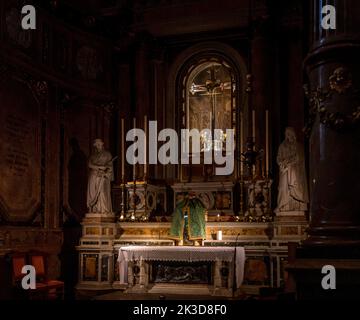 L'interno e l'altare del Duomo di Bergamo a Bergamo Foto Stock