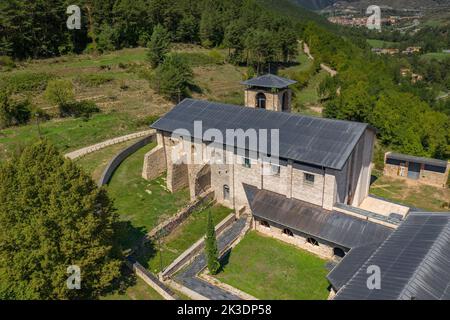 Veduta aerea del monastero di Sant Llorenc prop Bagà (Berguedà, Barcellona, Catalogna, Spagna) ESP: Vista aérea del monasterio Sant Llorenc prop Bagà Foto Stock