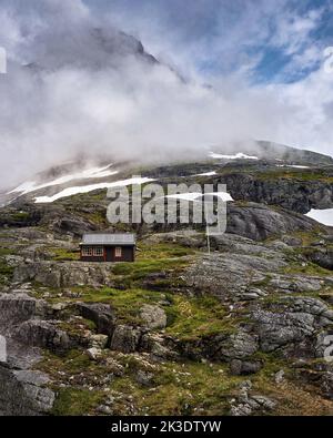 Trollstigen Mountain Road & Øvstestølbrua, Rauma, Møre og Romsdal, Norvegia. Foto Stock