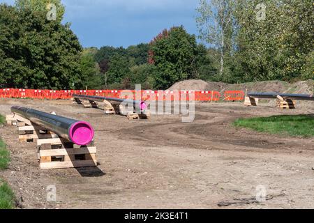 Progetto di gasdotto esso Southampton a Londra, lavori di sostituzione del gasdotto di carburante per l'aviazione a Southwood Country Park, Farnborough, Hampshire Inghilterra Regno Unito 2022 Foto Stock