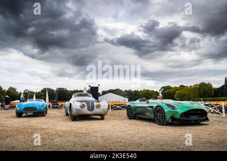 Best of show Talbot-Lago T26 GS Barchetta motto Hispano-Suiza H6C Dubonnet Xenia Aston Martin DBR22 durante la 6th edizione del Chantilly Arts & Elegance - Richard Mille al Domaine du Château de Chantilly, dal 24 al 25 settembre 2025, a Chantilly, Francia - Foto Antonin Vincent / DPPI Foto Stock