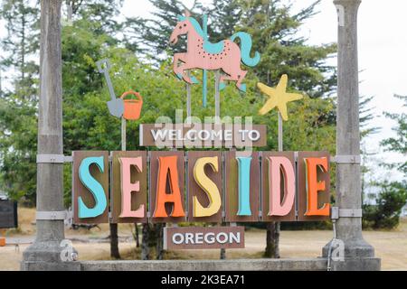 Seaside, OR, USA - 14 settembre 2022; Benvenuti a Seaside Oregon nella città caostale con oggetti di mare Foto Stock