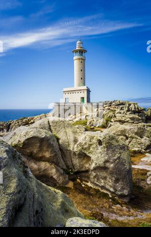 Faro di Punta Nariga, Costa de la Morte, Galizia, Spagna Foto Stock