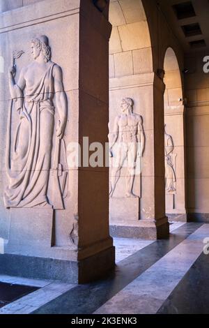 Palazzo della Questura edificio Bologna Italia Foto Stock