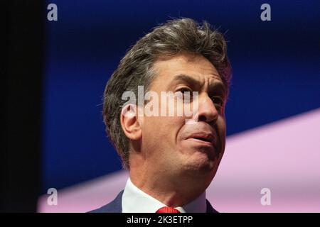 Ed Miliband, Shadow Climate Change e Net Zero Segretario alla conferenza sul lavoro a Liverpool. Liverpool Kings Dock. Liverpool, Regno Unito. Immagine: gary Roberts/worldwidefeatures.com Foto Stock