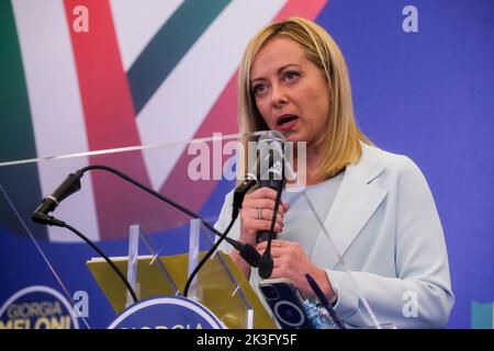 Giorgia Meloni vince le elezioni italiane, fratelli d'italia è il principale partito italiano, conferenza stampa Foto Stock