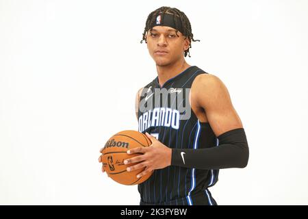 Orlando, Florida, USA, 26 settembre 2022, Paolo Banchero #5 durante l'Orlando Magic Media Day 2022 presso l'Avent Health Training Center. (Foto di credito: Marty Jean-Louis) Foto Stock