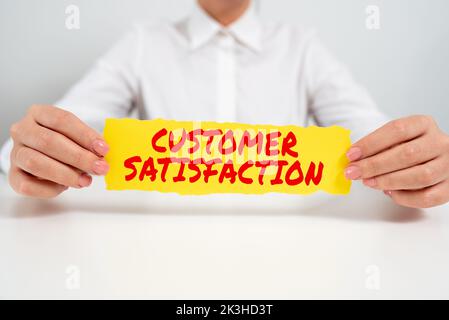 Scrittura del testo visualizzato soddisfazione del cliente. La foto concettuale supera le aspettative dei consumatori rispetto ai servizi Foto Stock