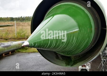 Vista frontale del naso e dell'ingresso del motore del Mikoyan-Gurevich MIG-21bis sovietico Foto Stock