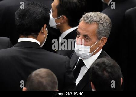 Tokyo, Giappone. 27th Set, 2022. L'ex presidente francese Nicolas Sarkozy arriva al funerale statale dell'ex primo ministro del Giappone Shinzo Abe martedì 27 settembre 2022 a Nippon Budokan a Tokyo. (Credit Image: © POOL via ZUMA Press Wire) Credit: ZUMA Press, Inc./Alamy Live News Foto Stock