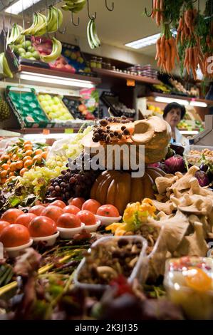 Frutta, mercato San Benedetto, Cagliari, Sardegna, Italia Foto Stock