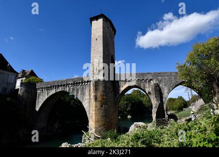 Il vecchio ponte romano Orthez, Francia Foto Stock
