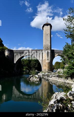 Il vecchio ponte romano Orthez, Francia Foto Stock