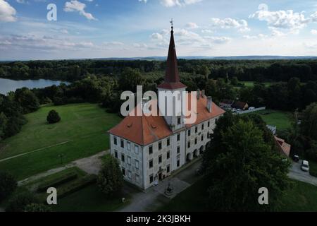 Chropyne, repubblica Ceca - Castello rinascimentale Chropyne, regione Morava, repubblica Ceca, Europa, panorama aereo Foto Stock