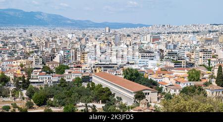 Una vista aerea dello skyline storico dell'antica Corinto, Grecia Foto Stock