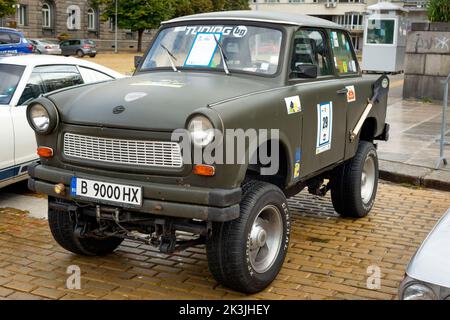 Trabant 601 4X4 tuning tedesco in mostra durante la mostra e sfilata di auto classiche a Sofia, Bulgaria, Europa orientale, Balcani, UE Foto Stock